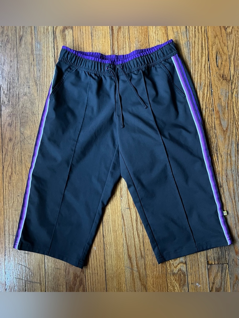 Y2k purple and black striped yoga capri pants